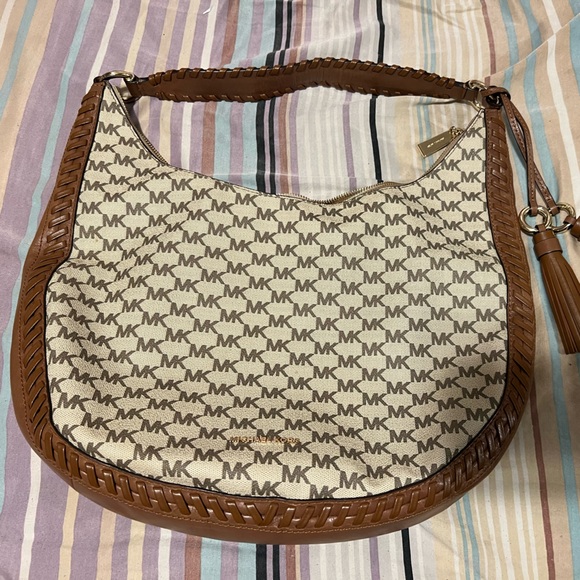 Michael Kors Hobo Bag - Picture 5 of 6